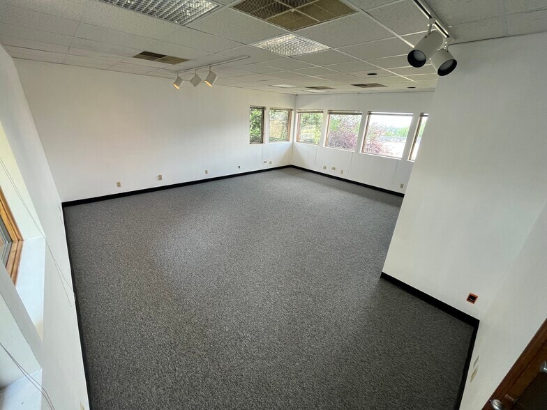 1074 S Alkire St, Lakewood, CO à louer - Photo de l’immeuble – Image 3 sur 12