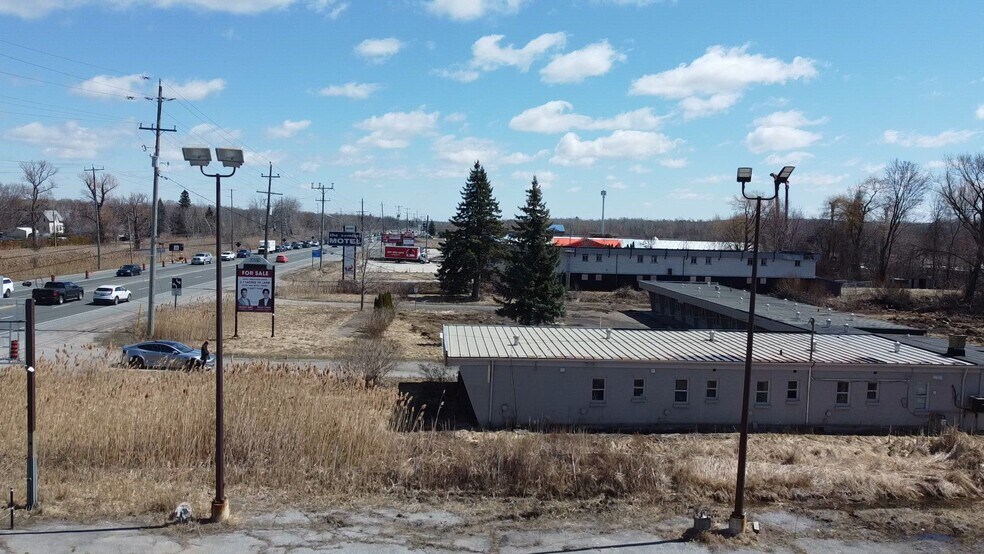 20590 Highway 11, Bradford West Gwillimbury, ON à vendre - Vidéo sur l’annonce professionnelle – Image 2 sur 12