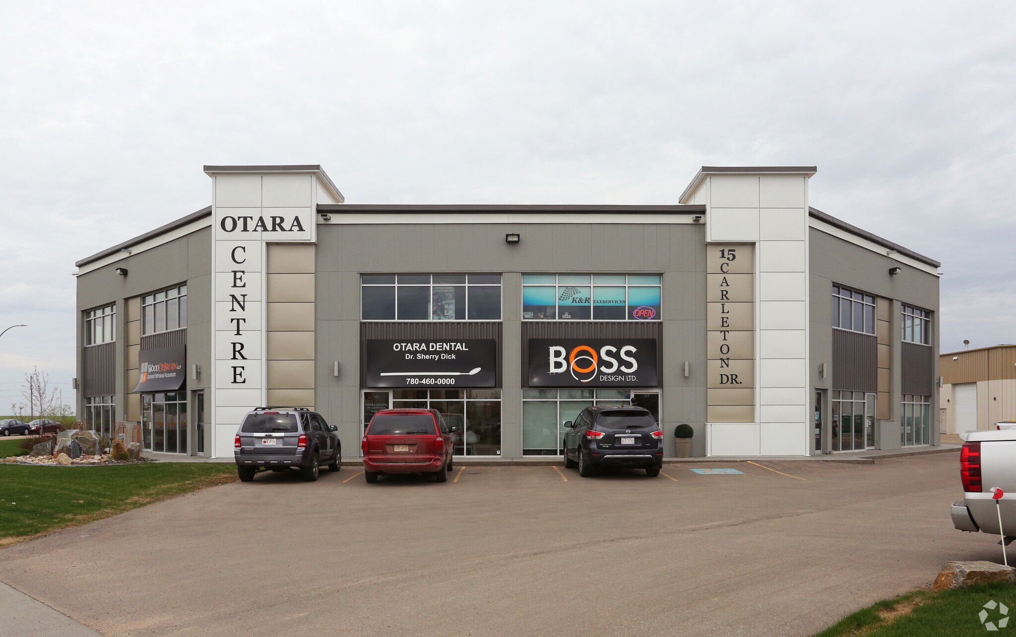 15 Carlton Dr, St. Albert, AB à vendre Photo principale– Image 1 sur 19