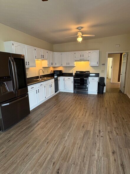 46 Jefferson St, Brookville, OH à vendre - Photo de l’immeuble – Image 3 sur 14