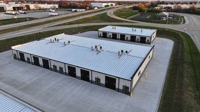 540-570 N Service Rd, Saint Peters, MO à louer Photo intérieure– Image 1 sur 9