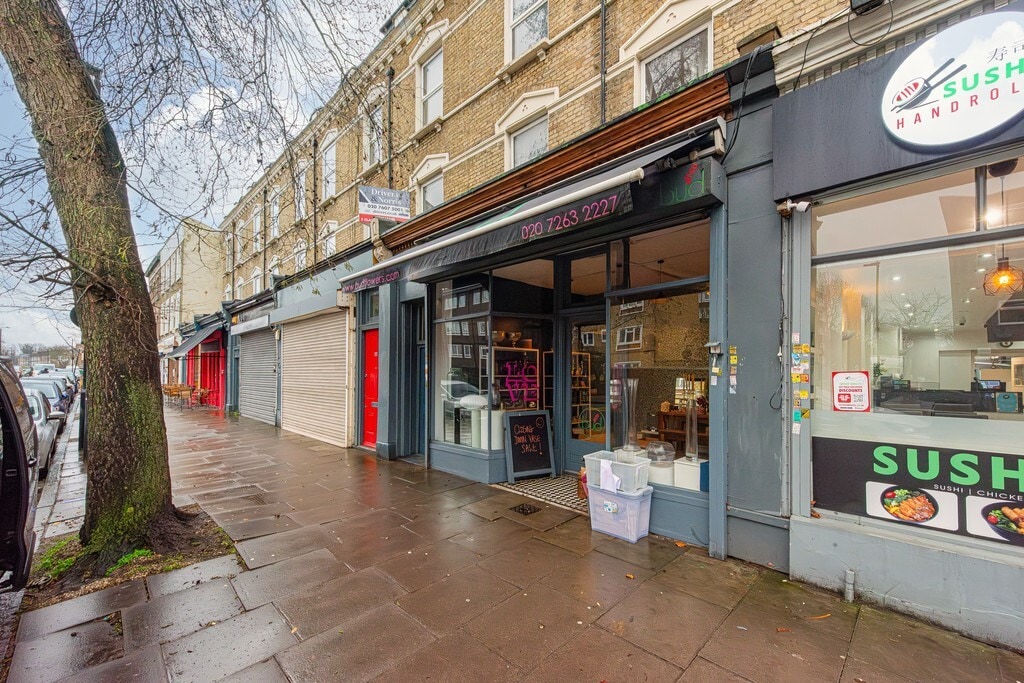 150 Tollington Park, Londres à louer Photo de l’immeuble– Image 1 sur 12