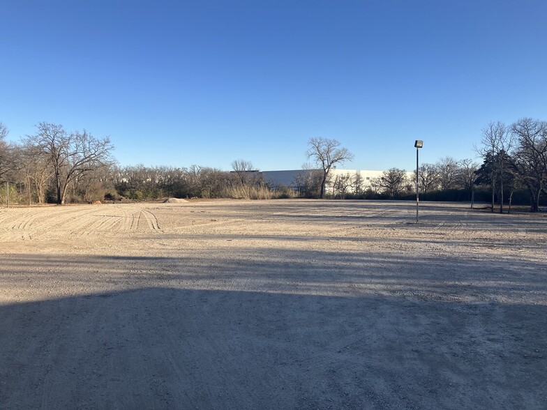 3009 Sandy Ln, Fort Worth, TX à louer - Photo de l’immeuble – Image 3 sur 14