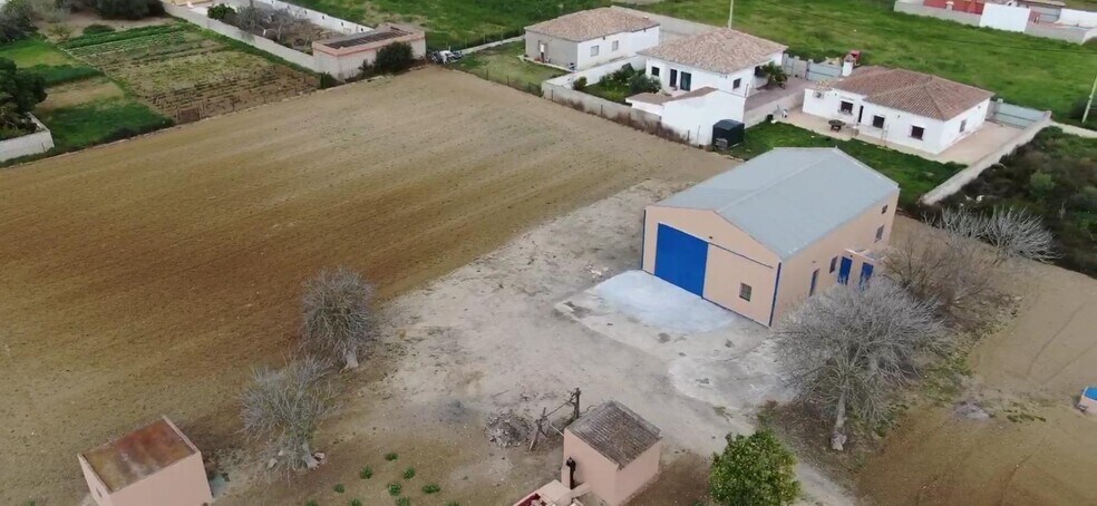 Industriel/Logistique dans Chiclana de la Frontera, Cádiz à vendre - Photo de l’immeuble – Image 2 sur 19