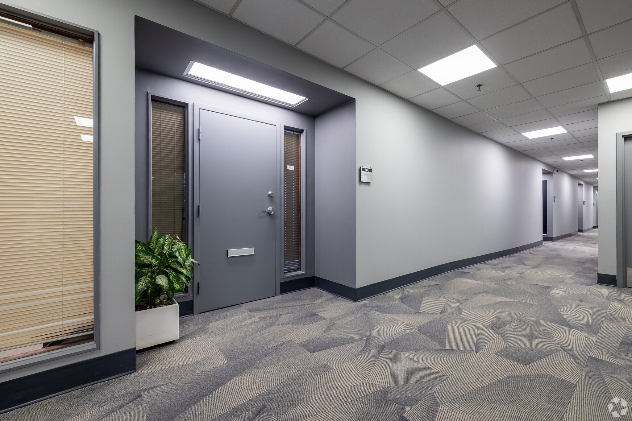 7451-7499 Rte Transcanadienne, Montréal, QC à louer Photo intérieure– Image 1 sur 4