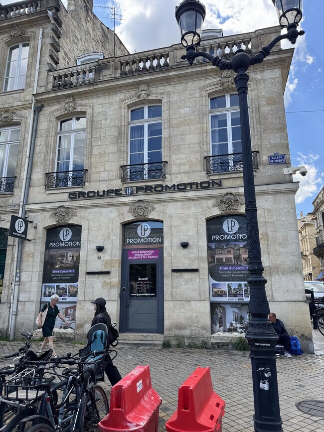 Plus de détails pour 28 Allée De Tourny, Bordeaux - Local commercial à louer
