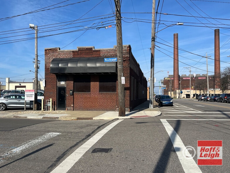 1745 Rockwell Ave, Cleveland, OH à vendre - Photo de l’immeuble – Image 2 sur 6
