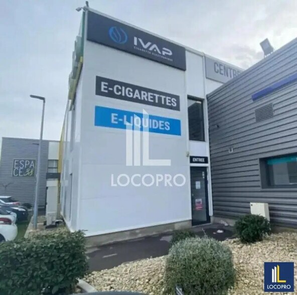 Local commercial dans Istres à louer - Photo de l’immeuble – Image 2 sur 6