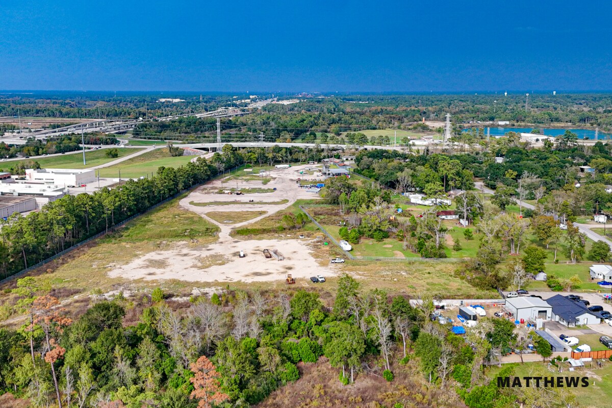 2023 N Houston Ave, Humble, TX à vendre Photo principale– Image 1 sur 4