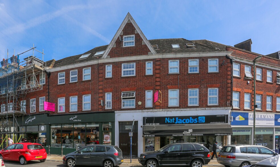 3 The Promenade, Edgware à louer - Photo principale – Image 3 sur 8