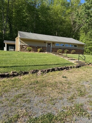 Plus de détails pour 426 Eades Ln, Lovingston, VA - Spécialisé à vendre