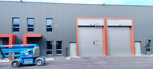 Plus de détails pour Local d'activités à louer