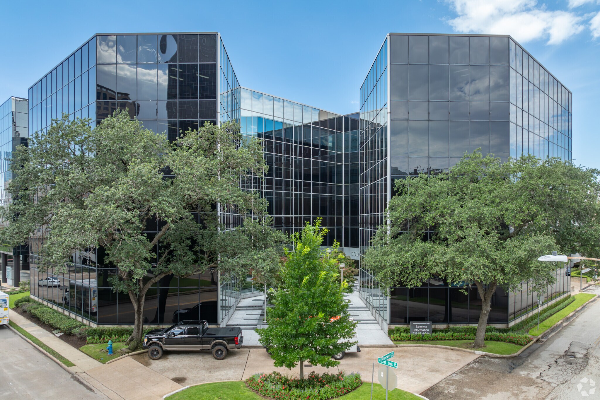 5005 Riverway Dr, Houston, TX à louer Photo de l’immeuble– Image 1 sur 14