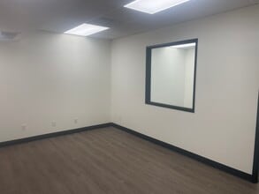 15405 SW 116th Ave, King City, OR à louer Photo intérieure– Image 1 sur 8