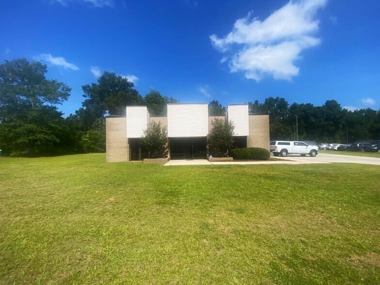2765 Magnolia St, Orangeburg, SC à vendre - Photo de l’immeuble – Image 2 sur 48
