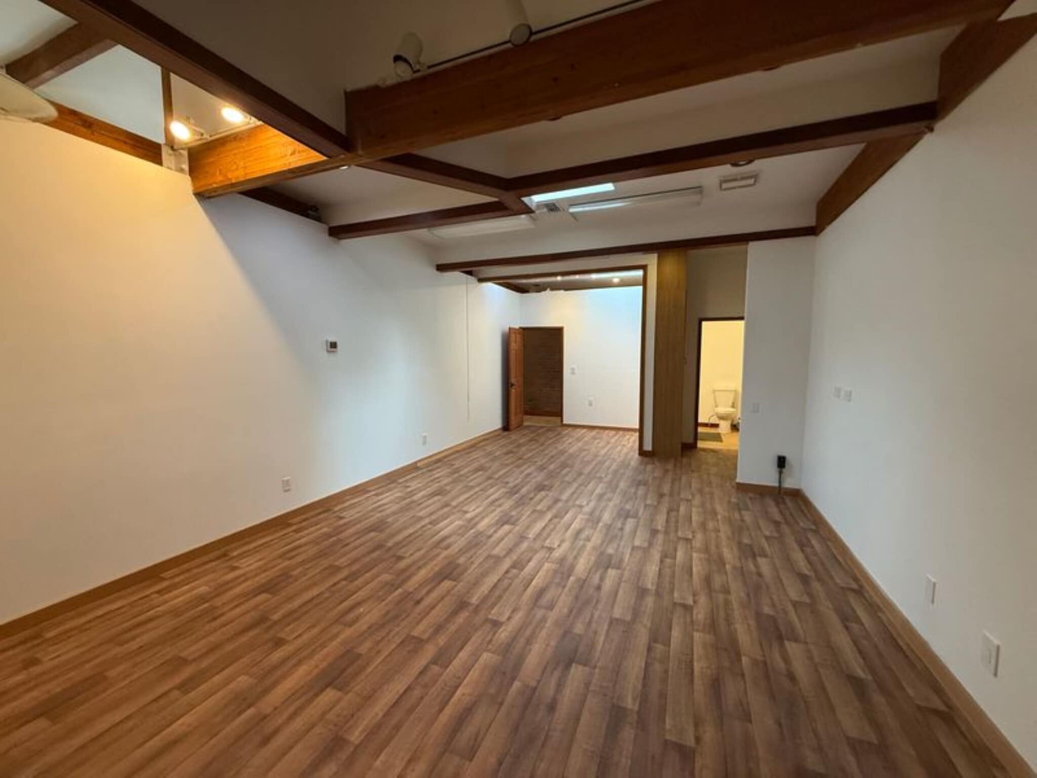 9229-9233 Holman Rd, Seattle, WA à louer Photo intérieure– Image 1 sur 5