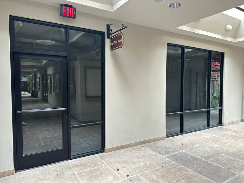 120 N Maclay Ave, San Fernando, CA à louer - Photo de l’immeuble – Image 3 sur 7