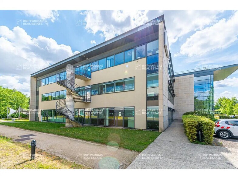 Bureau dans Serris à louer - Photo de l’immeuble – Image 2 sur 3