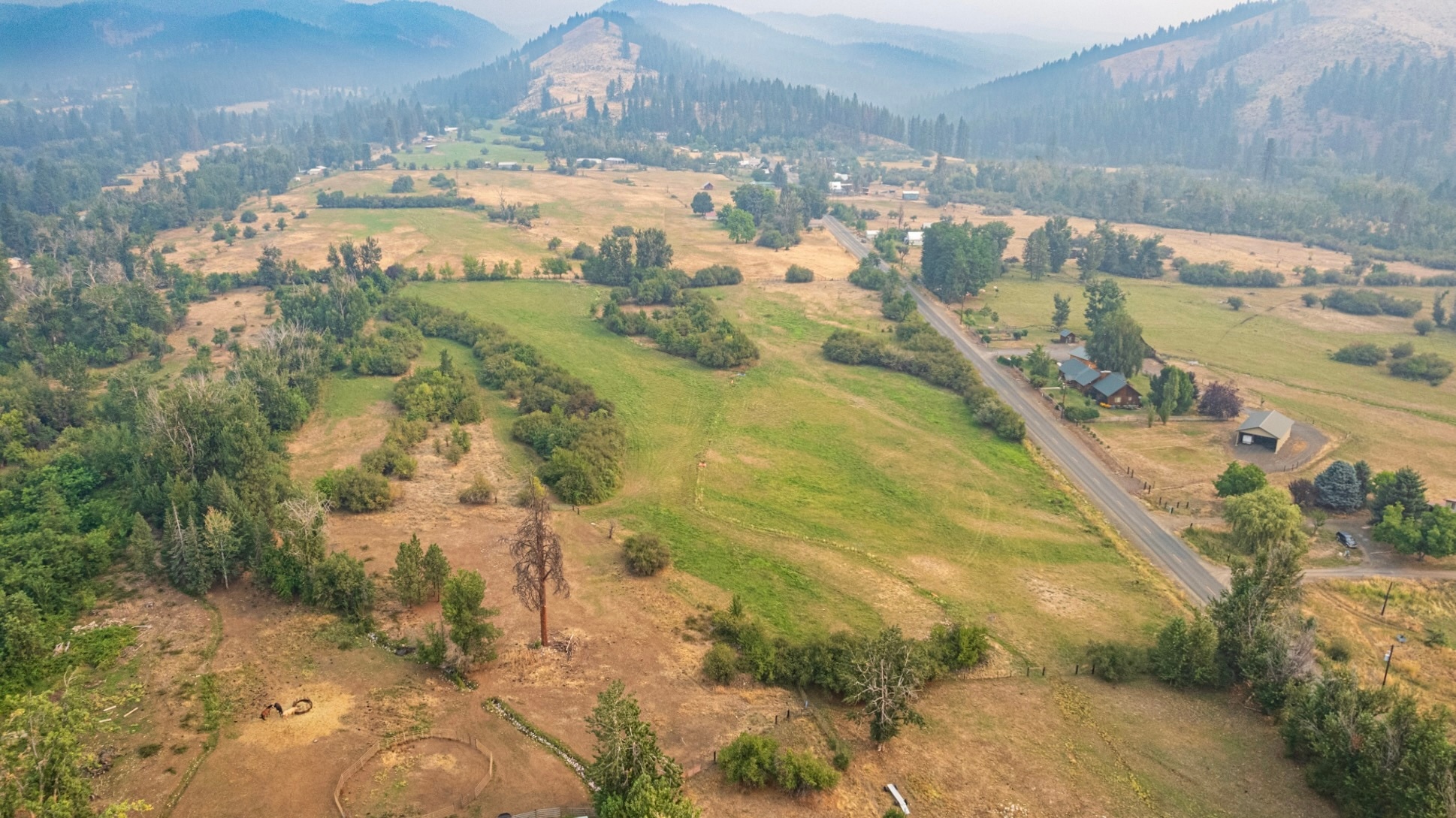 37495 Boulder Flat Ln, Halfway, OR à vendre Photo principale– Image 1 sur 50