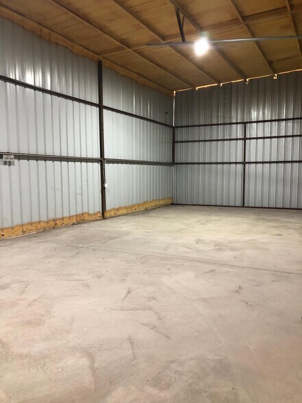 11340 Shaenfield Rd, San Antonio, TX à louer - Photo de l’immeuble – Image 2 sur 5