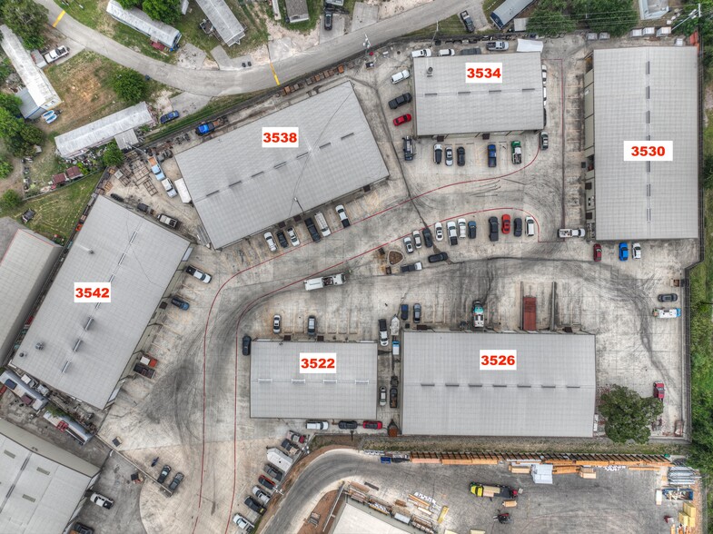 3530 Loop 337, New Braunfels, TX à louer - Photo de l’immeuble – Image 2 sur 16