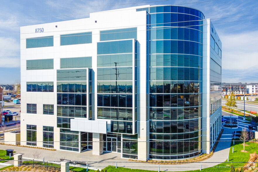 8750 The Gore Rd, Brampton, ON à louer - Photo de l’immeuble – Image 1 sur 4