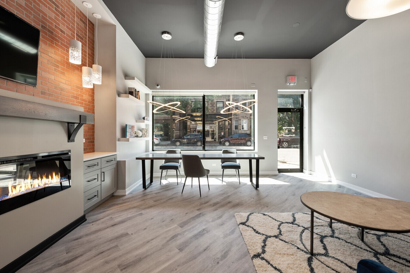 2136 W Belmont Ave, Chicago, IL 60618 - Lot 1 - - Photo intérieure - Image 2 of 12