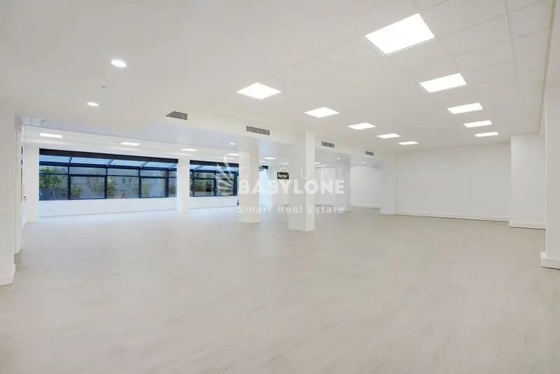 Bureau dans Montrouge à vendre - Photo de l’immeuble – Image 2 sur 12