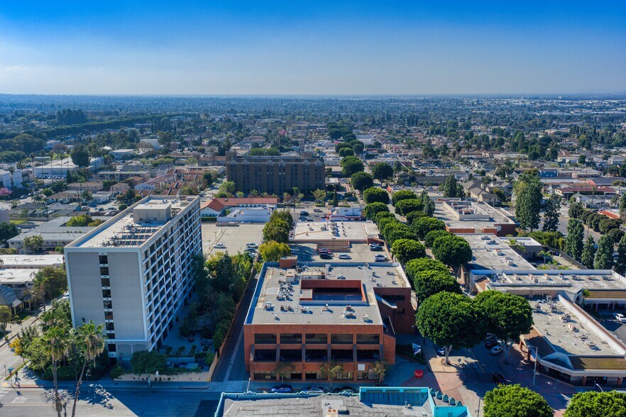 7200-7202 Greenleaf Ave, Whittier, CA à louer - Photo de l’immeuble – Image 3 sur 16