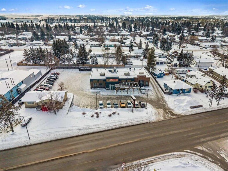 5509 46 St, Olds, AB à vendre - Photo de l’immeuble – Image 3 sur 7