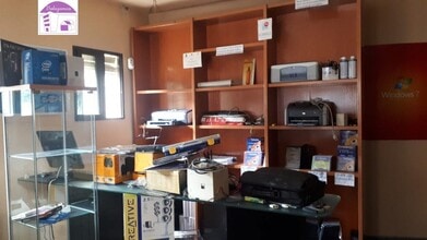 Local commercial dans Parla, Madrid à louer Plan d’étage– Image 1 sur 10