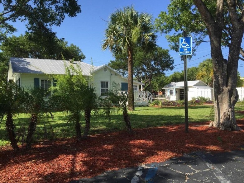 393 NE 5th Ave, Delray Beach, FL à vendre - Photo principale – Image 1 sur 25