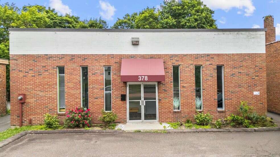 378 Windsor Ave, Windsor, CT à louer - Photo de l’immeuble – Image 1 sur 17