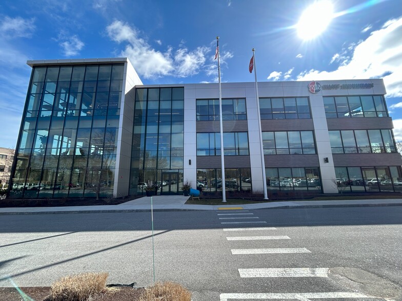 90 Arboretum Dr, Newington, NH à louer - Photo de l’immeuble – Image 1 sur 7
