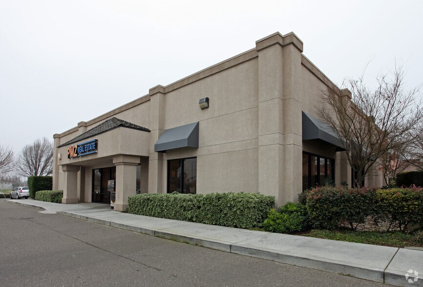 1500 Fulkerth Rd, Turlock, CA à vendre - Photo de l’immeuble – Image 2 sur 6