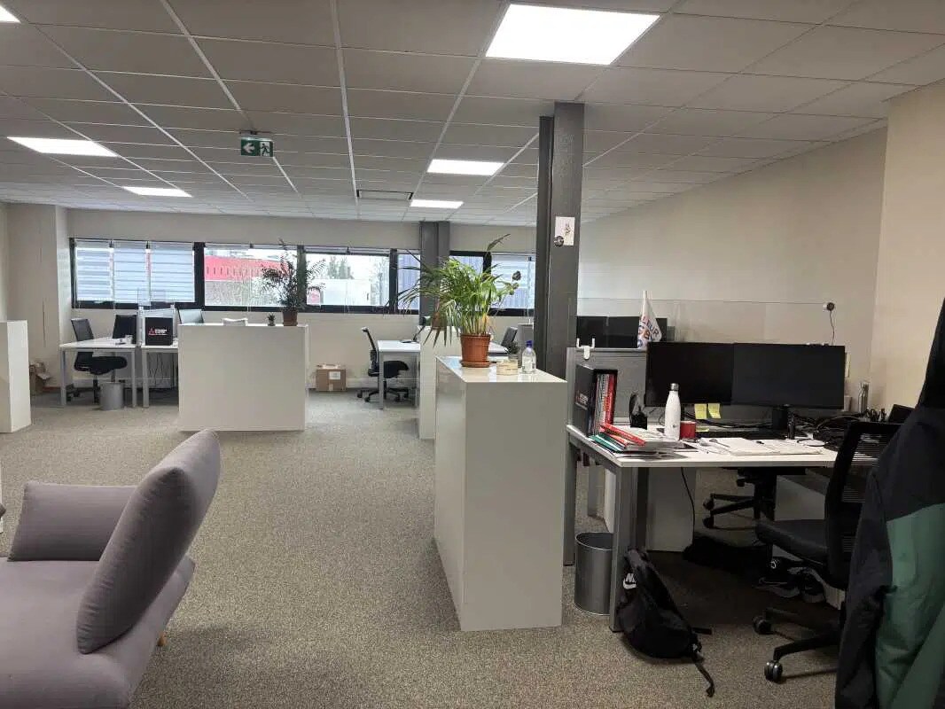 Bureau dans Mérignac à vendre Photo de l’immeuble– Image 1 sur 8