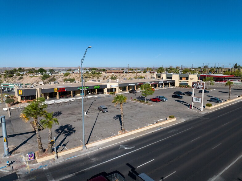 5801-5835 N Mesa St, El Paso, TX à louer - Photo de l’immeuble – Image 2 sur 7
