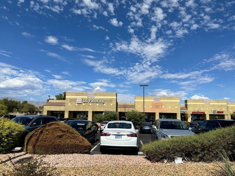 4588 N Rancho Dr, North Las Vegas, NV à louer - Photo de l’immeuble – Image 1 sur 4