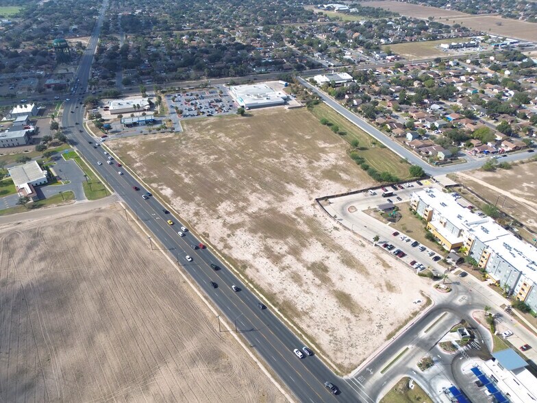 00 Dove Ave, McAllen, TX à vendre - Photo de l’immeuble – Image 3 sur 8