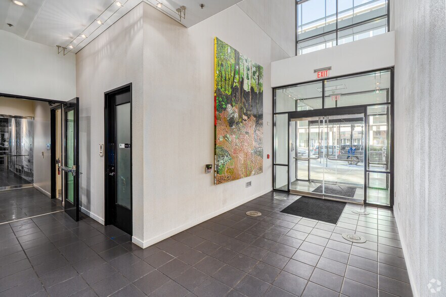 840 W Hamilton St, Allentown, PA à louer - Hall d’entrée – Image 3 sur 13