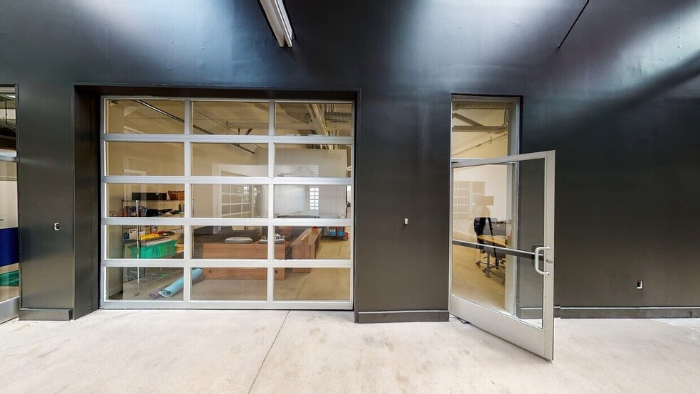 3615-3623 Eastham Dr, Culver City, CA à louer - Photo intérieure – Image 2 sur 3