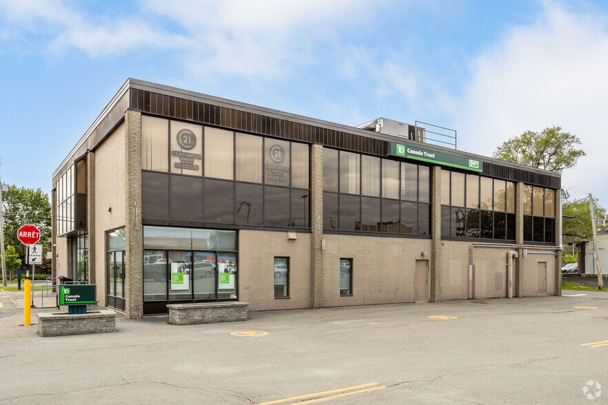 201-203 Boul Hymus, Pointe-claire, QC à louer - Photo de l’immeuble – Image 3 sur 4