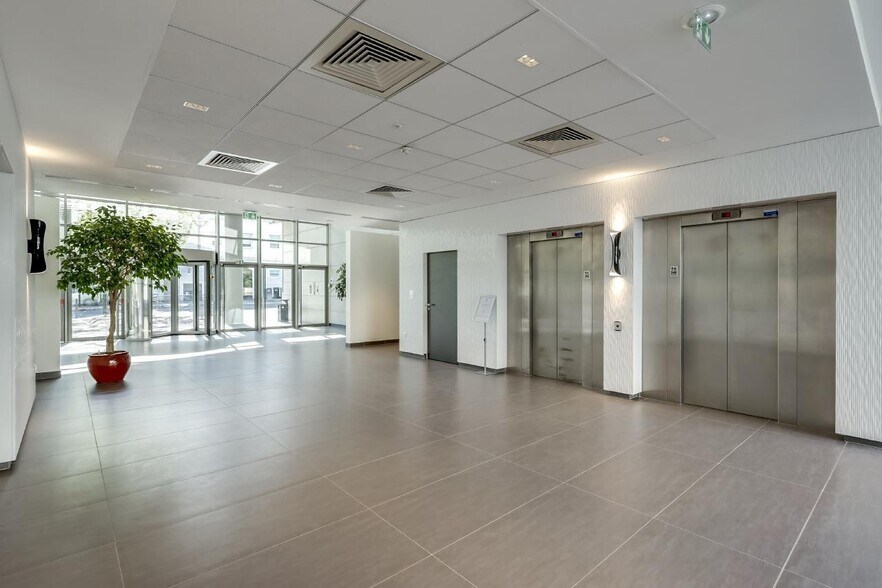 2 Rue De Paris, Meudon à louer - Photo de l’immeuble – Image 3 sur 12