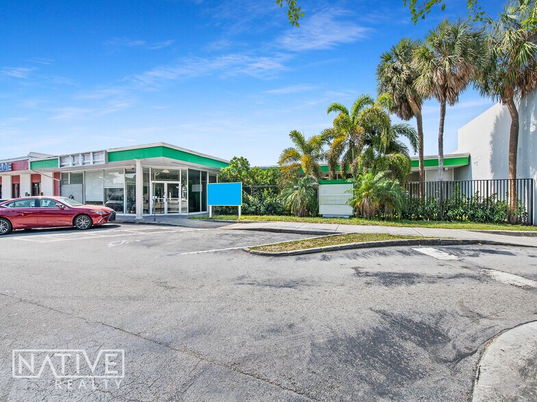 2700 E Oakland Park Blvd, Fort Lauderdale, FL à vendre - Photo de l’immeuble – Image 2 sur 27