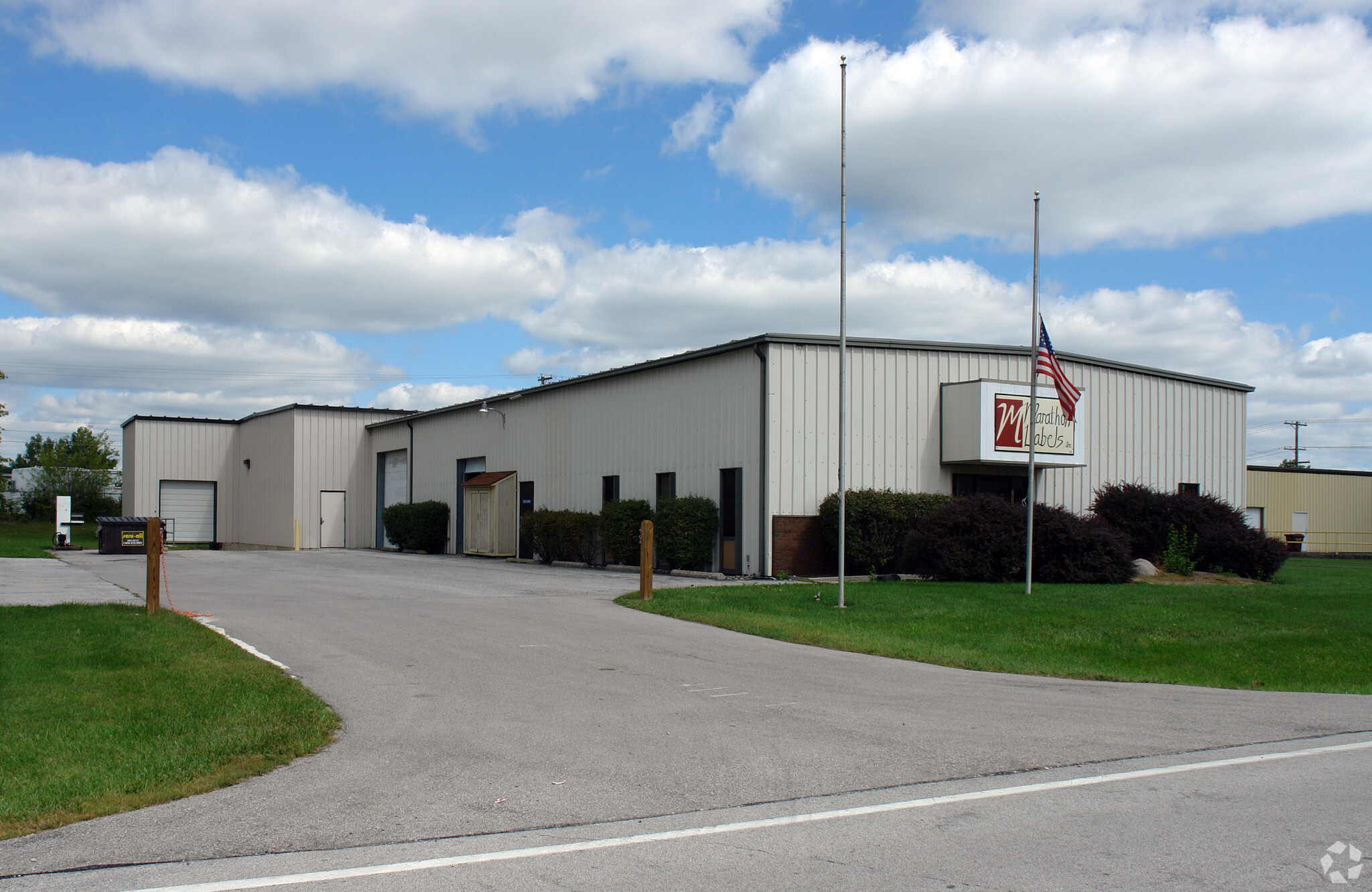3820 Merchant Rd, Fort Wayne, IN à louer Photo principale– Image 1 sur 3