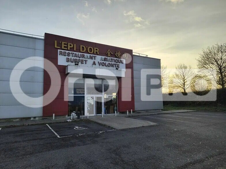 Local commercial dans Reims à louer - Photo de l’immeuble – Image 3 sur 5