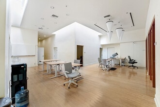 11570 W Olympic Blvd, Los Angeles, CA à vendre Photo intérieure– Image 2 sur 5