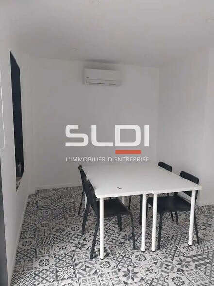 Bureau dans Bourgoin-Jallieu à louer - Photo intérieure – Image 3 sur 13