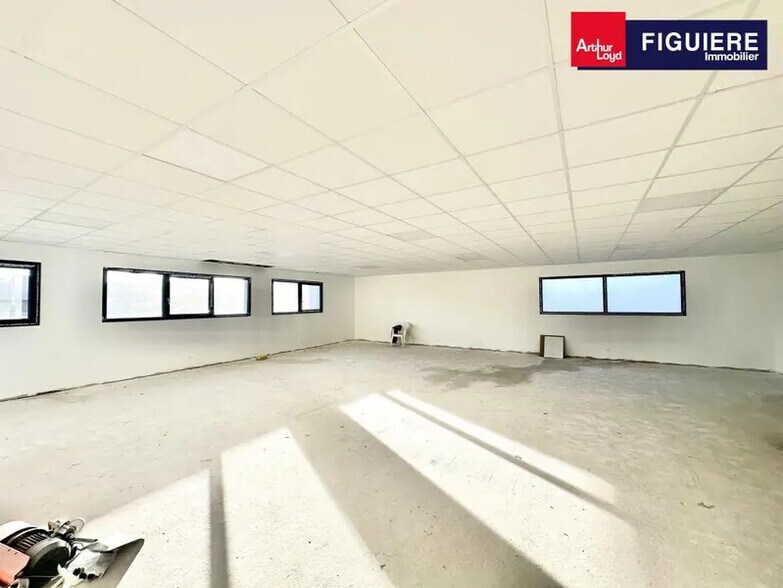 10 Rue Guy De Maupassant, Les Pennes-Mirabeau à louer - Photo intérieure – Image 3 sur 5
