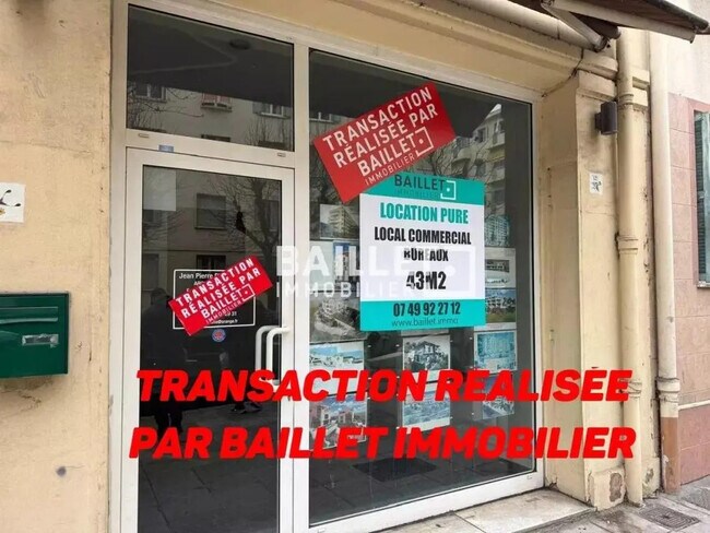 Plus de détails pour Local commercial à louer